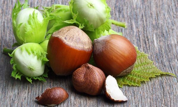 Hazelnuts, a healthy nut for men's health